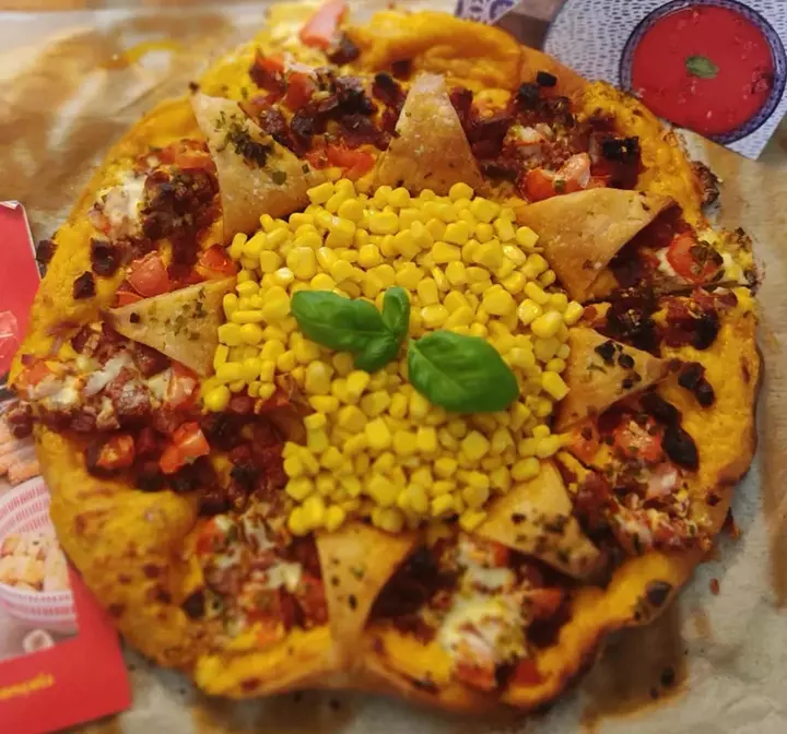 Recette de tarte au chorizo César Moroni, cheddar, oignons et tomates